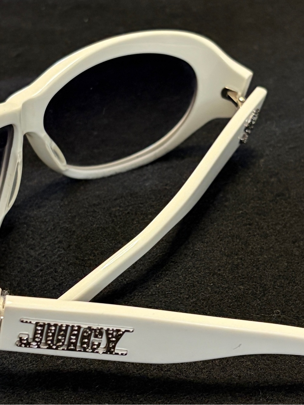Vintage Y2K Juicy Couture "Lady Luck" Sunglasses in White (Made in Italy) - Picture 4 of 12
